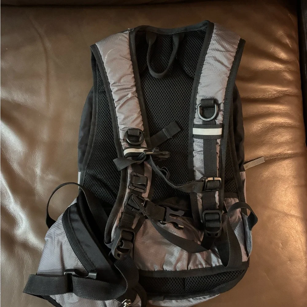 Mubasel gear hydration backpack